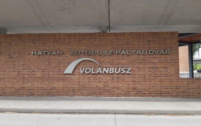 Tovább robog a Volánbusz új logója