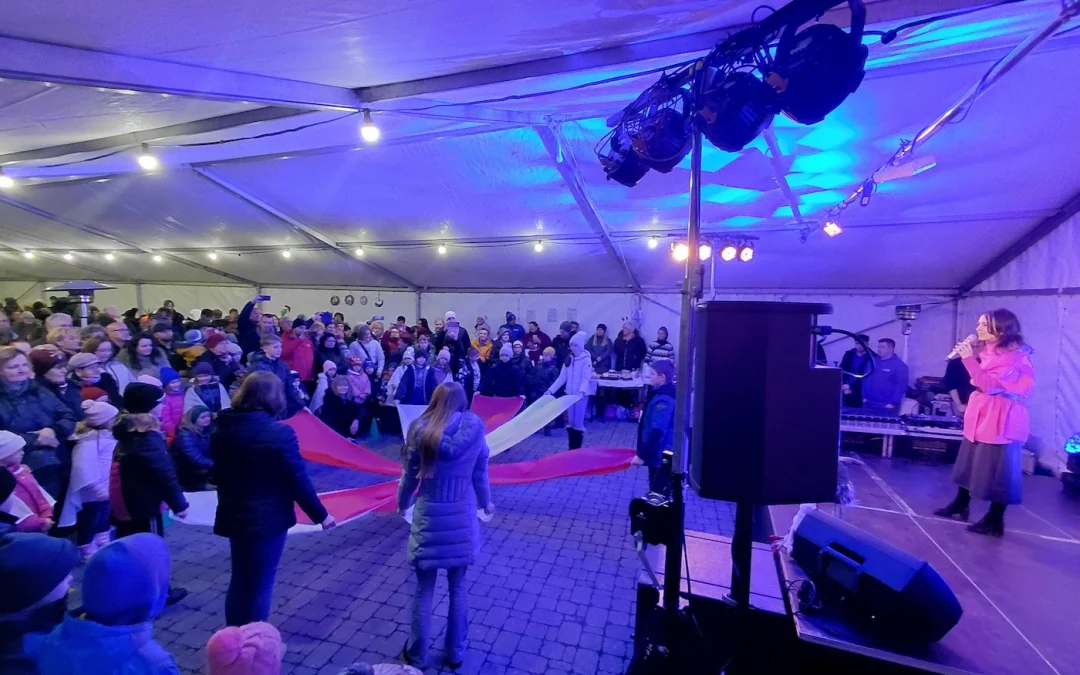 Visonta (is) megkezdte az Adventi időszakot! ✨